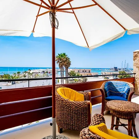 Delposto Apartment *
