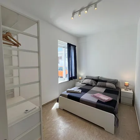 Delposto Apartment *